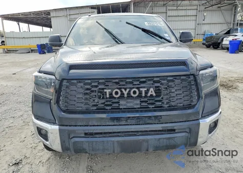 2017 Toyota Tundra Crewmax Sr5 из США, поврежденный, VIN 5TFEW5F12HX228697